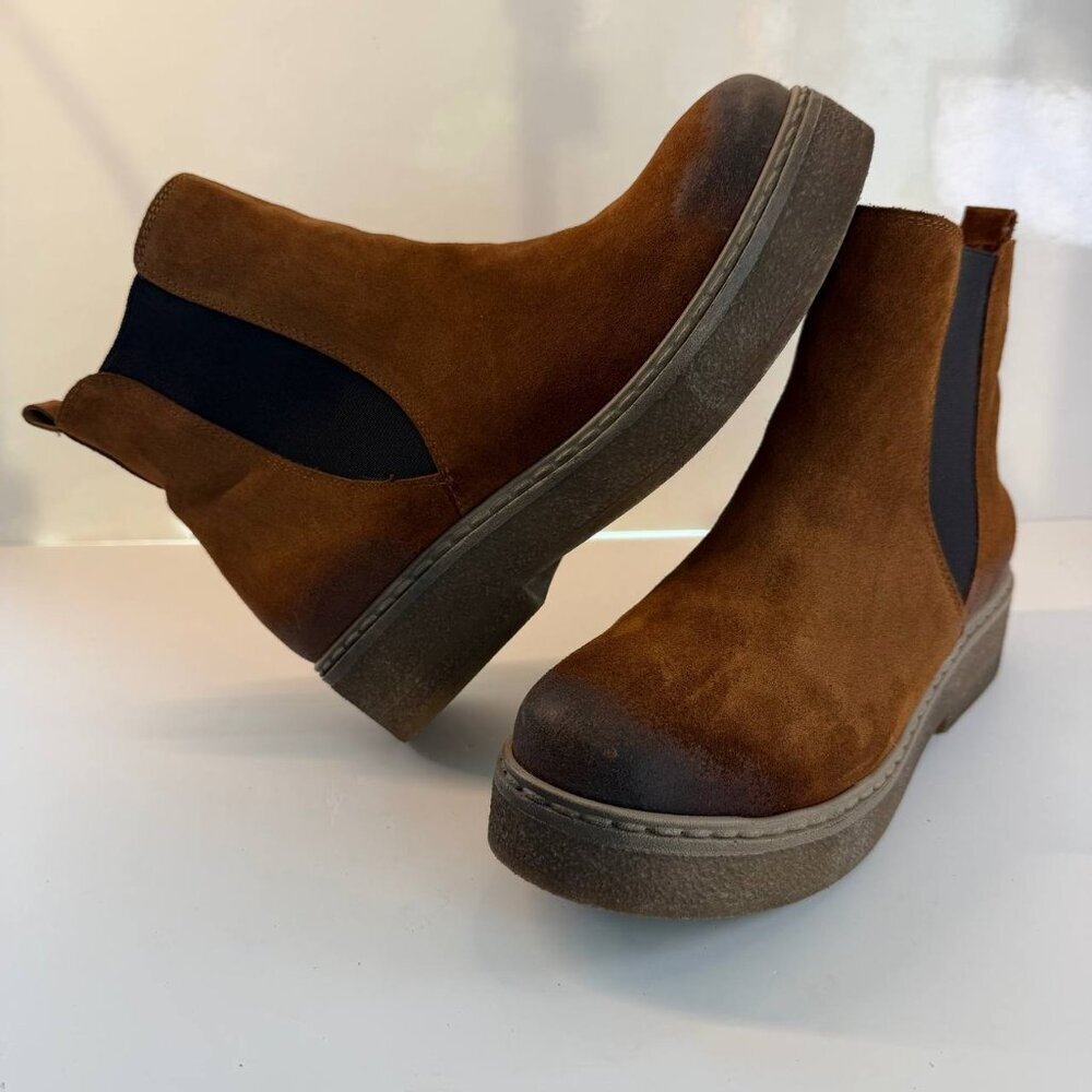 Like new! David Tyler Leather Chelsea Boots – Brown – EU 38 (US Women’s 7.5)